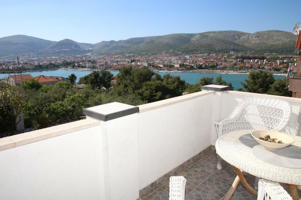 Apartment Poseidon Трогир Экстерьер фото